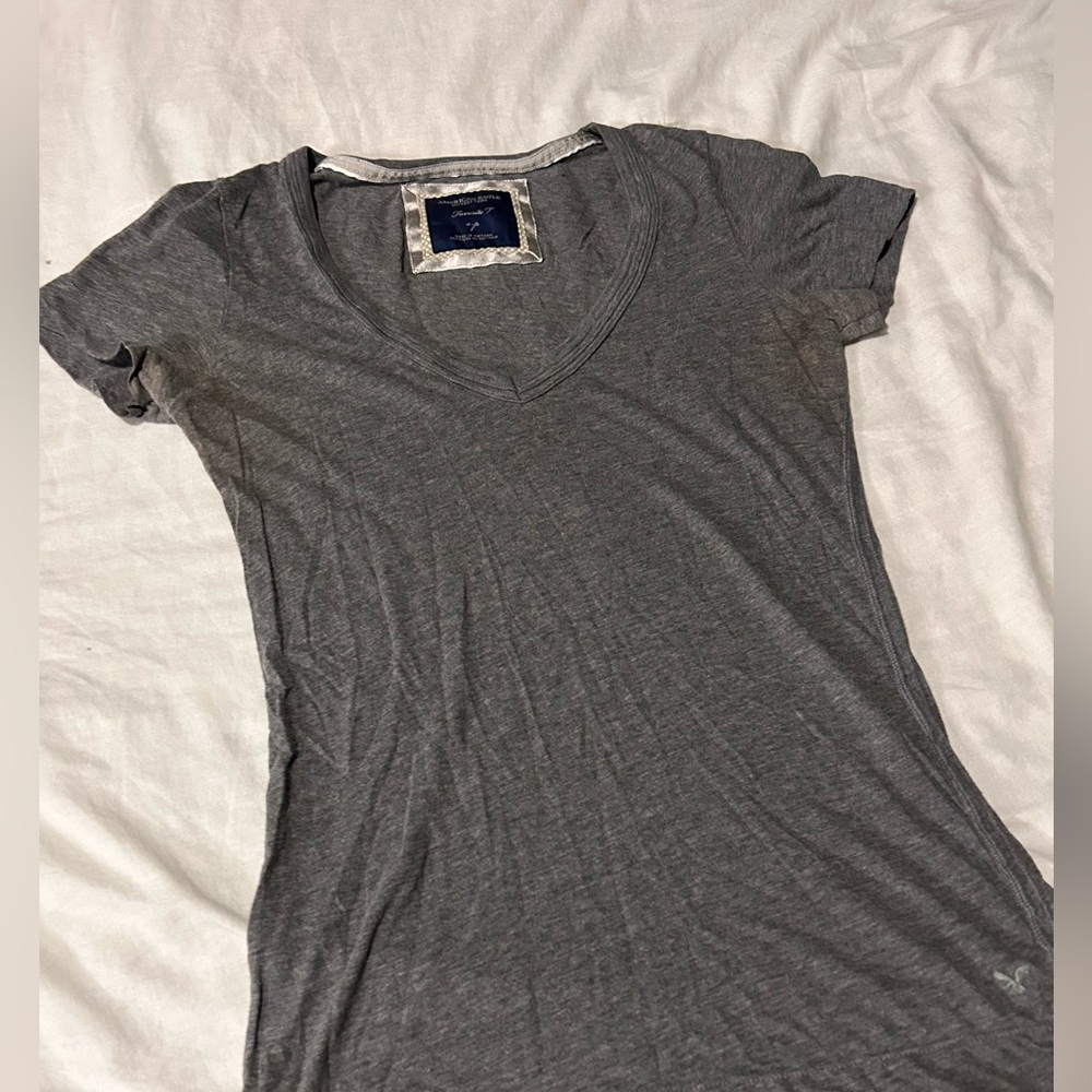 American Eagle Outfitters Charcoal Short Sleeve Tee